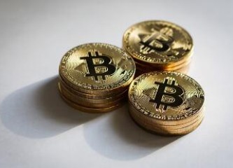 币圈丽盈：68比特币反弹动能爆发！以太坊反弹能否“破浪”突围？最新行情分析